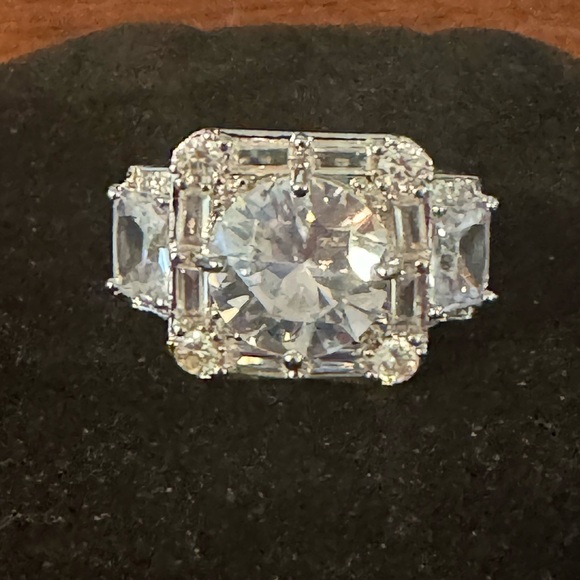 5 Ct Round Simulated Diamond Cluster Bling, Iced Out, Unisex, Badass Ring Sz 9 - Picture 7 of 13